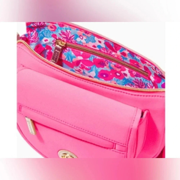 Lilly Pulitzer Giavanna Pink
Neoprene Crossbody Bag - Picture 3 of 14